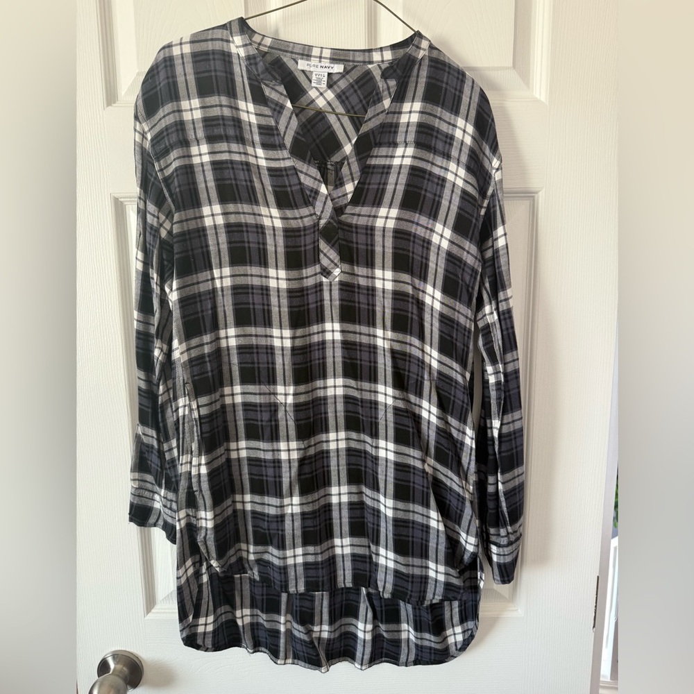 Black and White Plaid Top